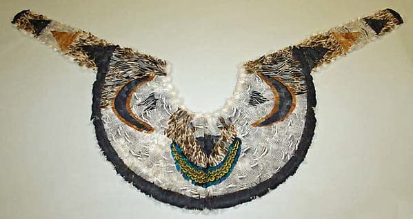 Artwork of Shoulder Cape (Pelerine)